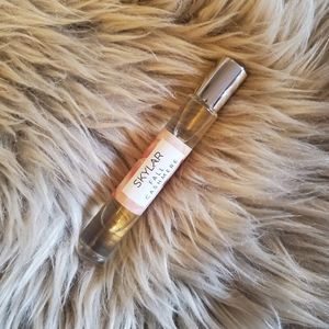 Skylar Fall Cashmere Eau de Toilette Perfume Roller